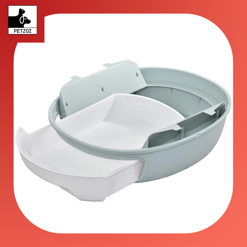 Pattie Plastic Litter Box Enclosure with Scoop