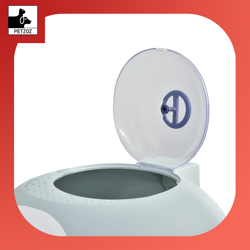 Pattie Plastic Litter Box Enclosure with Scoop